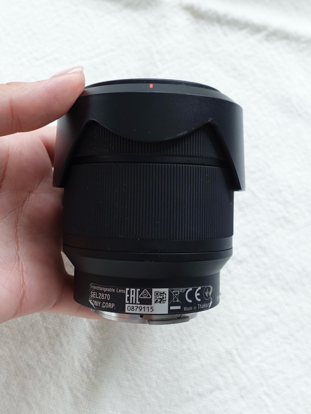 Sony FE 28-70mm f/3.5-5.6 OSS Full Frame E-Mount Zoom Lens (SEL2870) - Picture 3 of 7